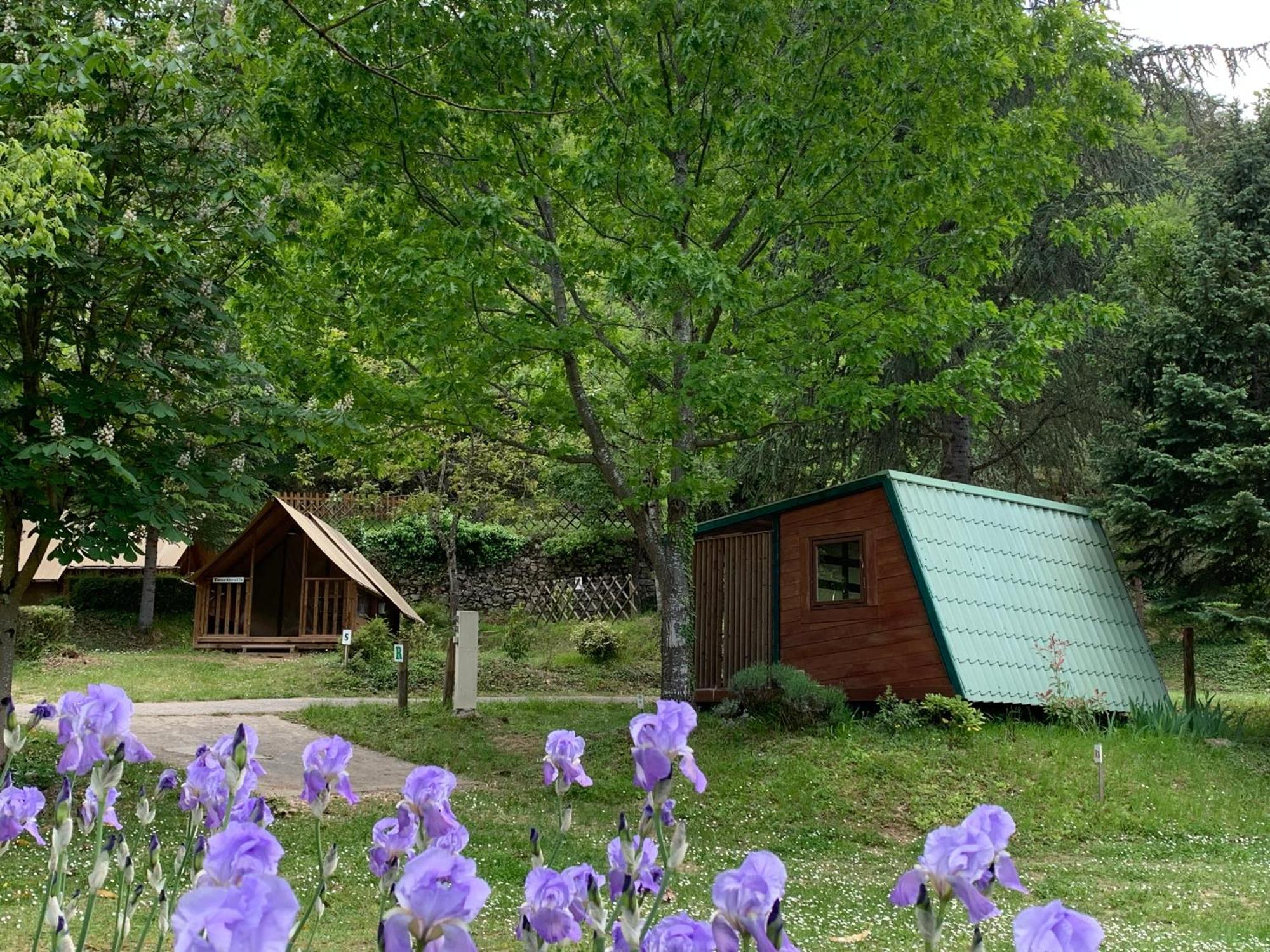 Camping Calme Et Nature Iserand Vion  Bagian luar foto